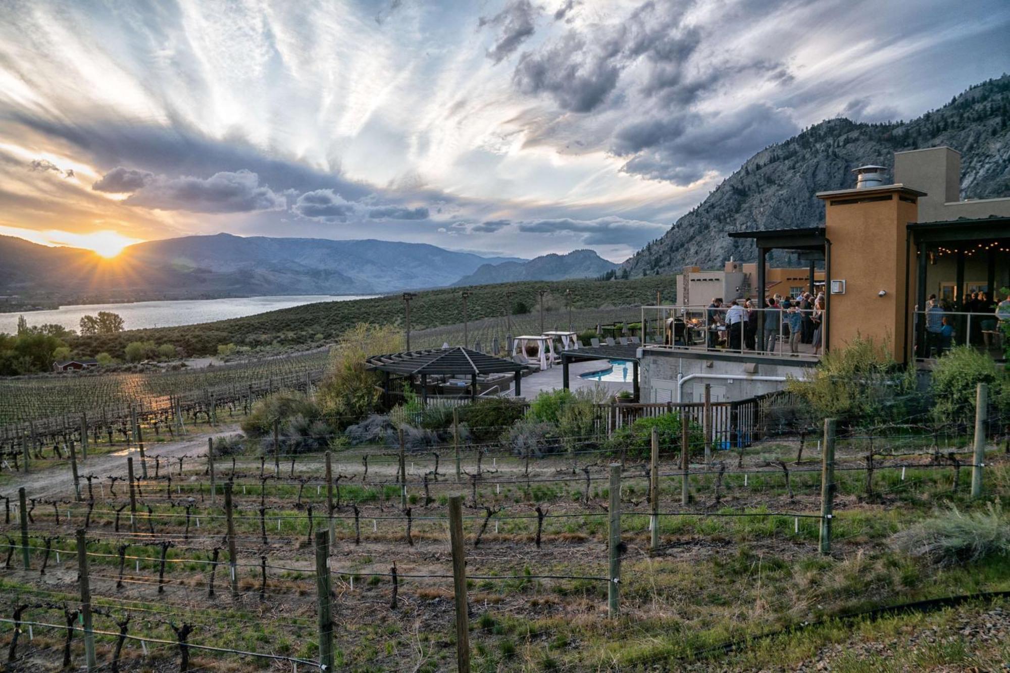 Spirit Ridge, In The Unbound Collection By Hyatt Hotell Osoyoos Eksteriør bilde